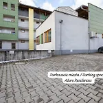 アパート Alure Residences 2 - 24h Self Check-in & Private Parking Next To The Building Included, Center Right On Snp Square In A Quiet Passage, New Building, In Town